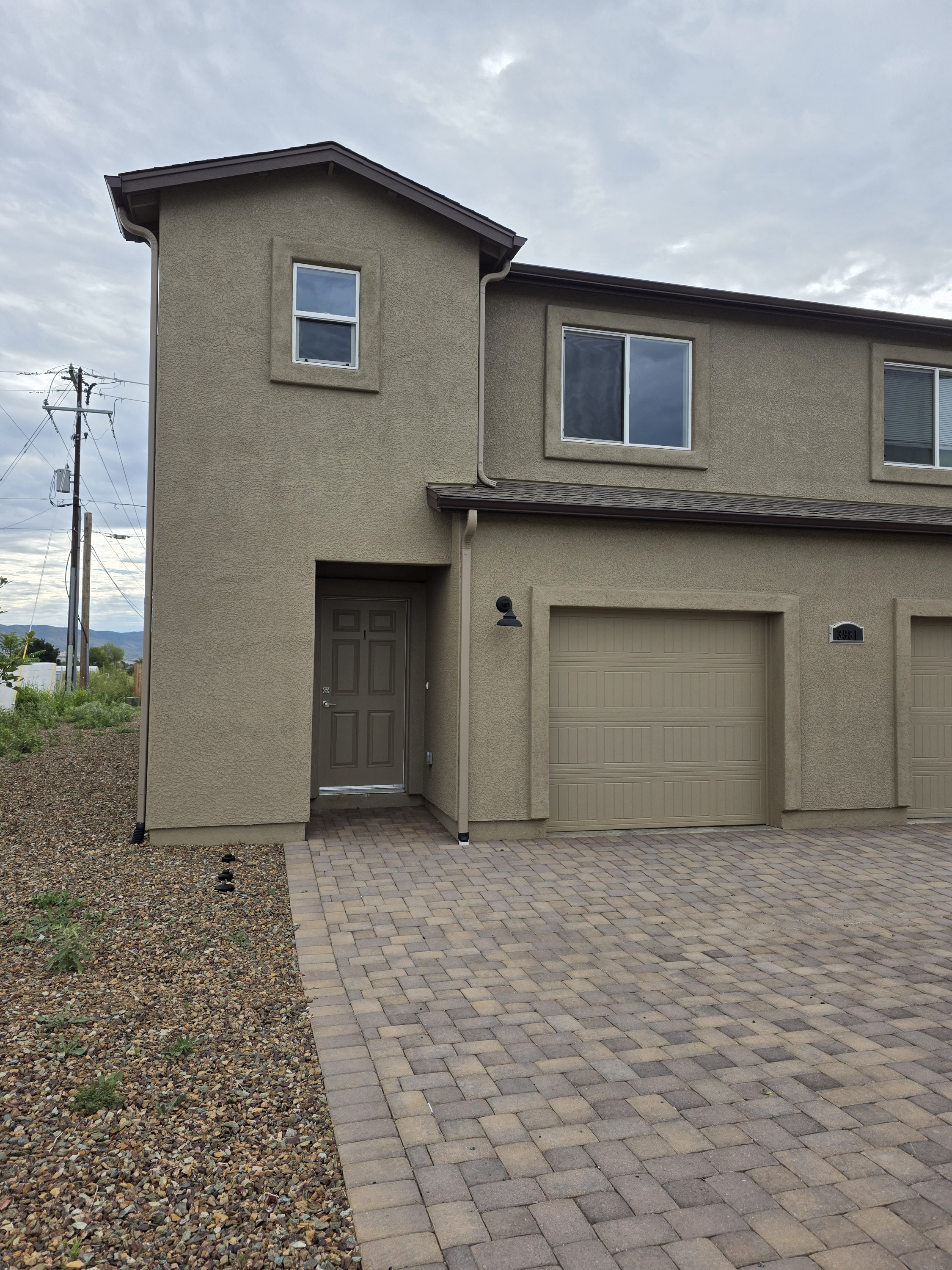 3981 North Robert Road