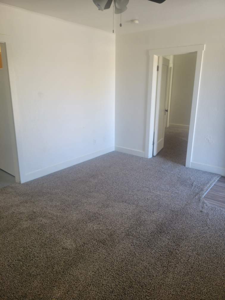 2023 Willow Lake Road - MAIN