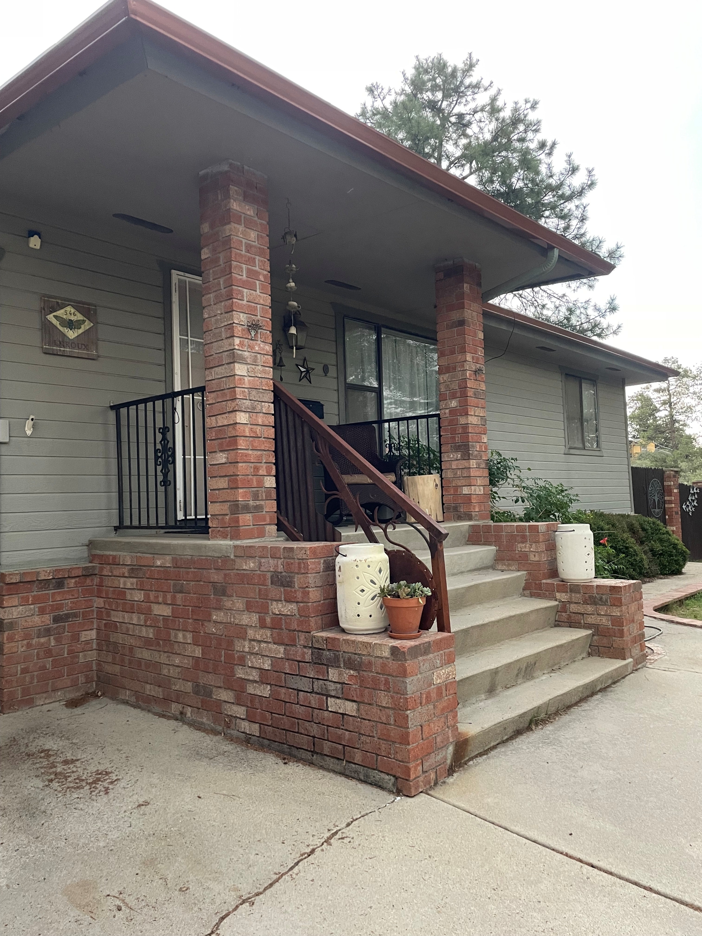 546 West Leroux Street